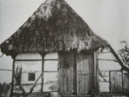 Hallenhaus Wahrstedt.jpg Hallenhaus Wahrstedt.jpg © Samtgemeinde Velpke