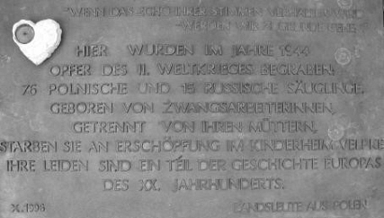 Übersetzung polnische Gedenktafel Übersetzung polnische Gedenktafel © Samtgemeinde Velpke